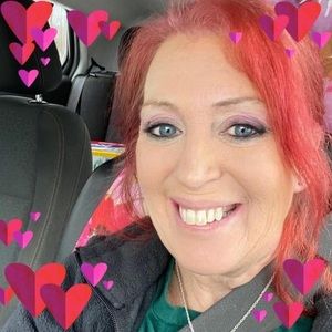 Meet your Posher, Connie